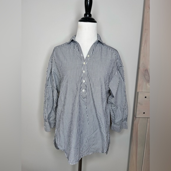 Striped quart sleeve top - Picture 1 of 4